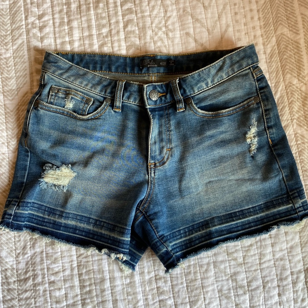 Prana shorts size 4.